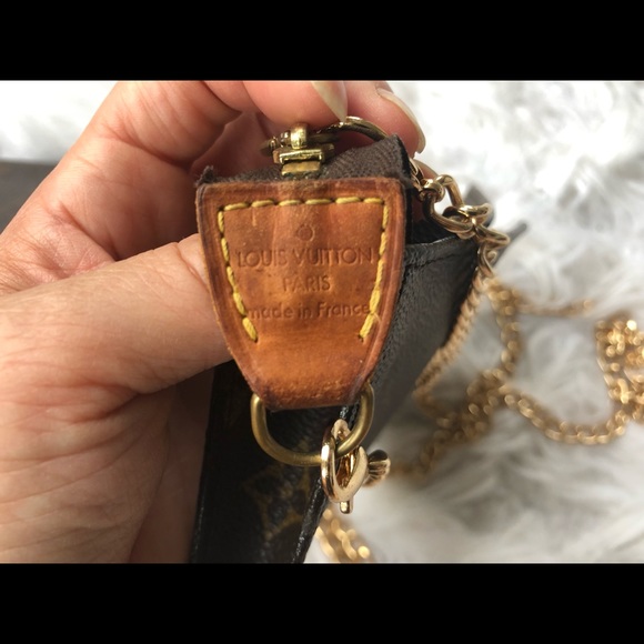 *SOLD* Louis Vuitton pm bucket pouch (chain not included) - Picture 7 of 9